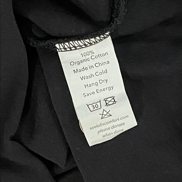 Seek Discomfort Colorful Mountain Logo T Shirt size Medium - Picture 4 of 5